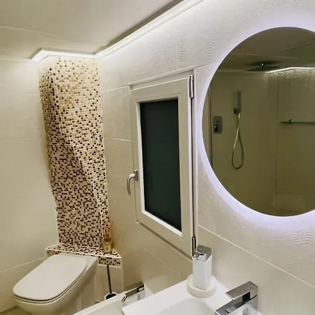 Casa Cartoleria 34 *