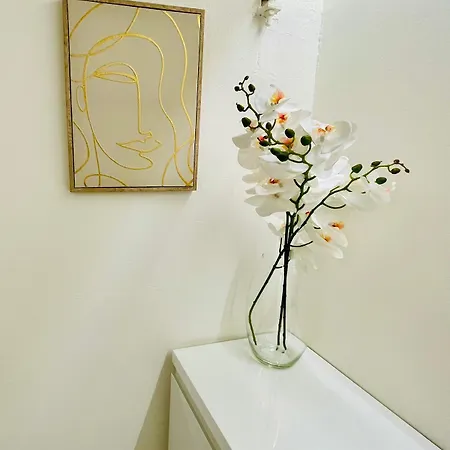 Casa Cartoleria 34 *