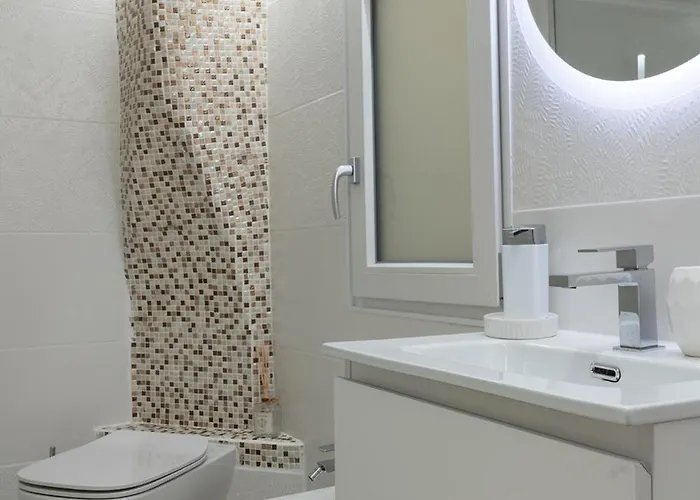 Casa Cartoleria 34 * بولونيا