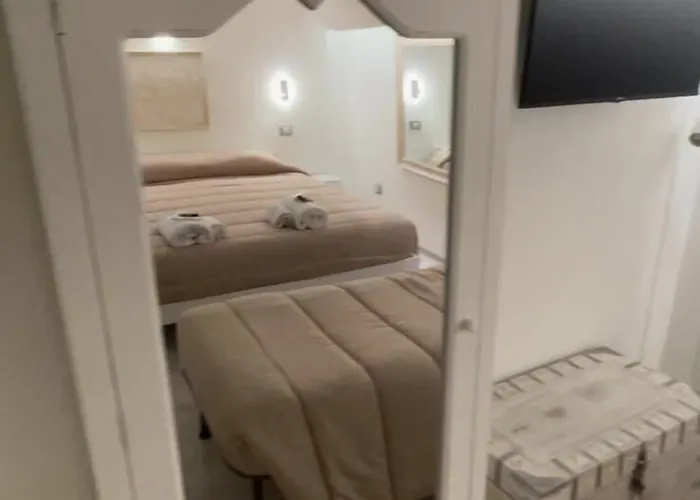 Casa Cartoleria 34 *