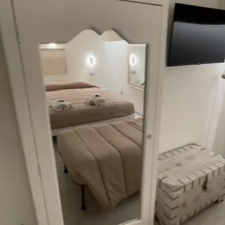 Casa Cartoleria 34 *